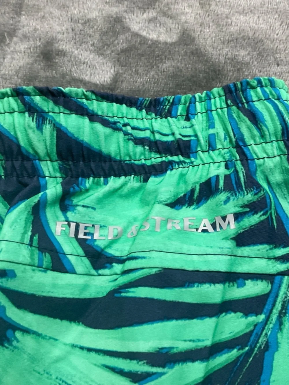 FEILD & stream cool medium